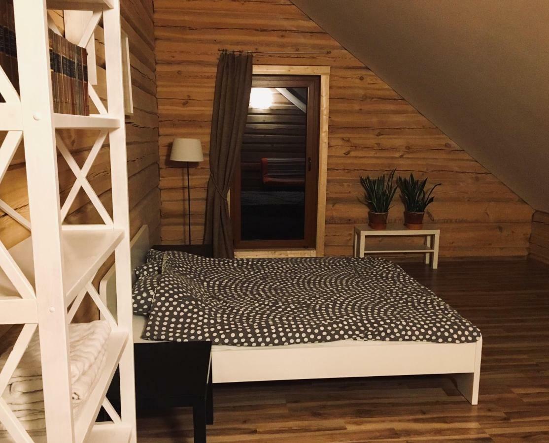 Room In A Scandinavian Style House Vilnius Bagian luar foto